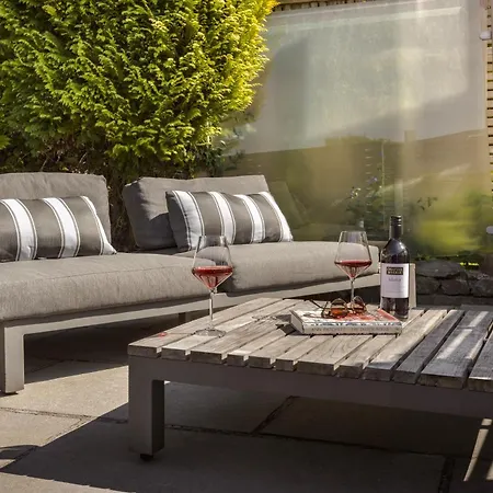 Poole Brae - Ridgestone