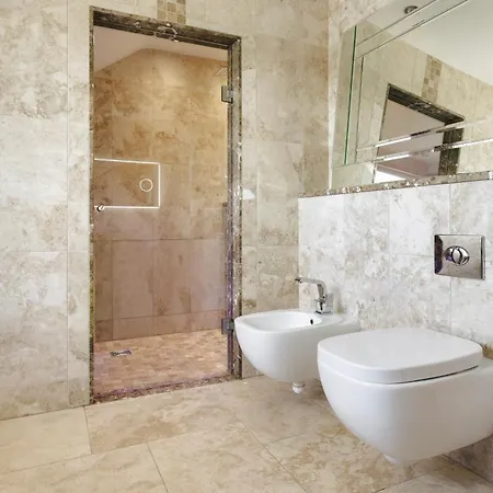 Poole Brae - Ridgestone