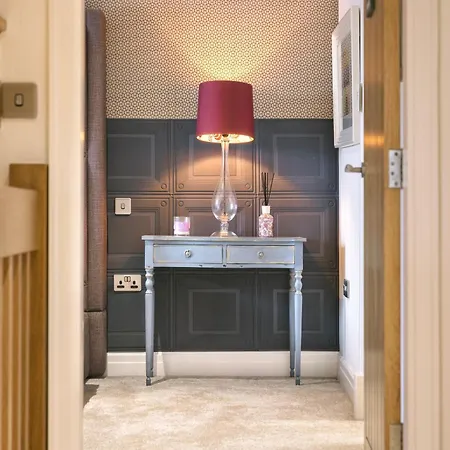 Poole Brae - Ridgestone *